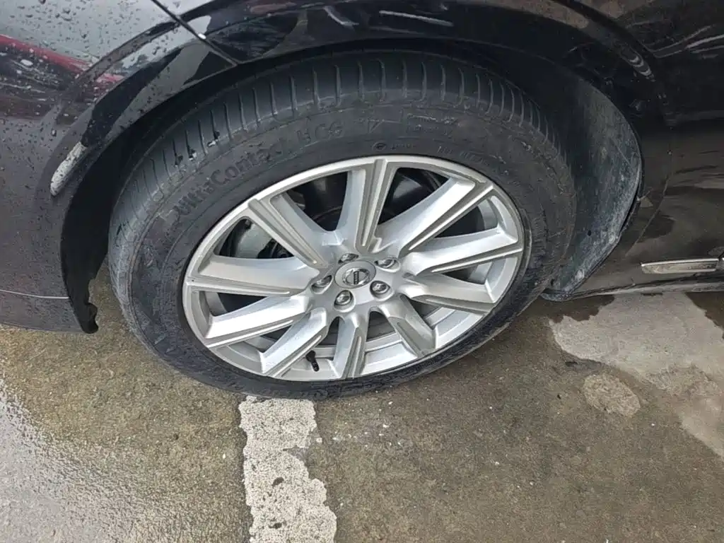 Volvo S90 — миниатюра 23