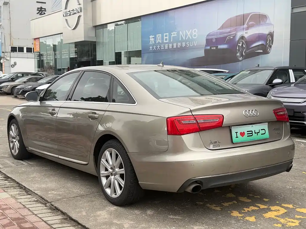 Audi A6L — миниатюра 10