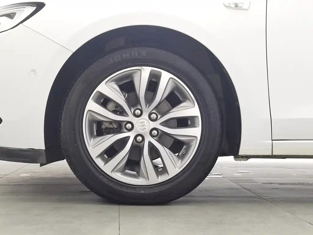 Buick Excelle — миниатюра 17