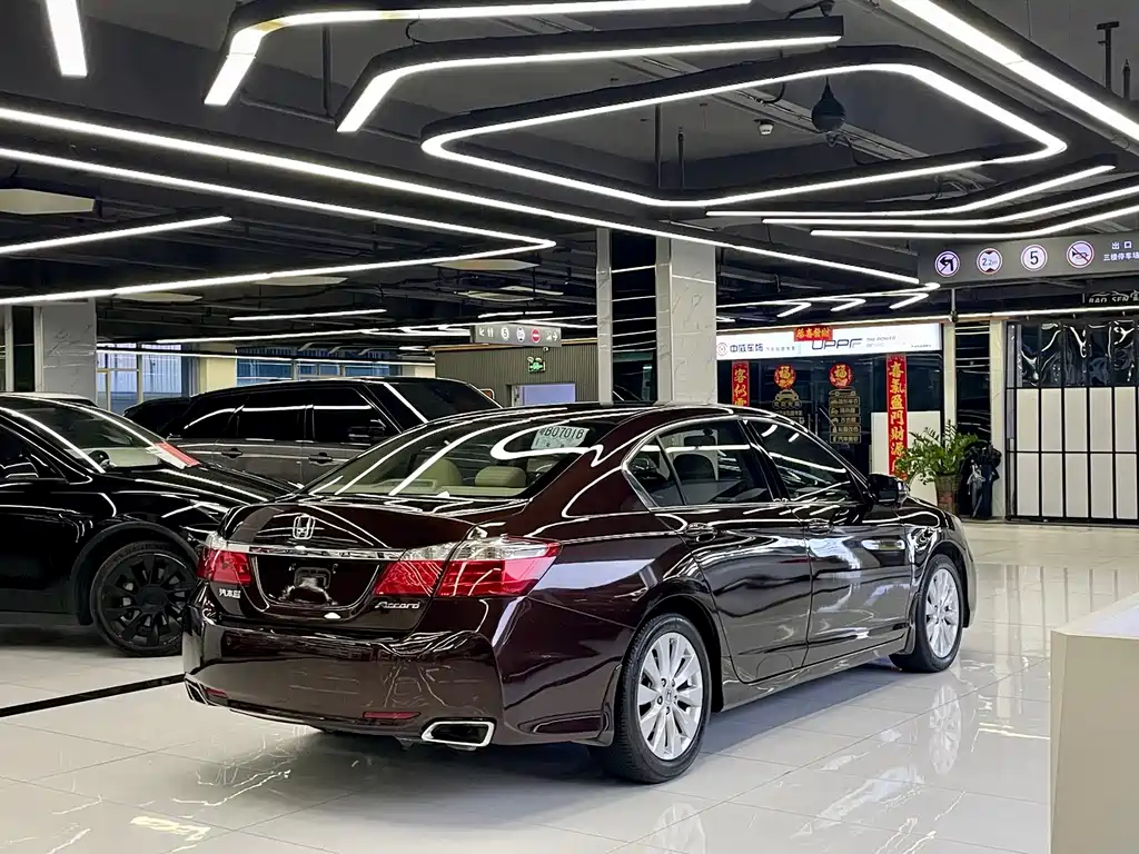 Honda Accord — миниатюра 4