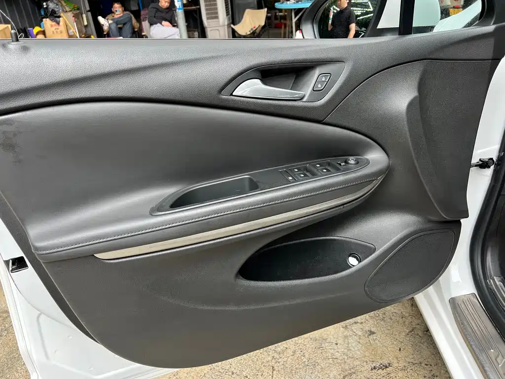 Buick Verano 2017 20T DCT Lead