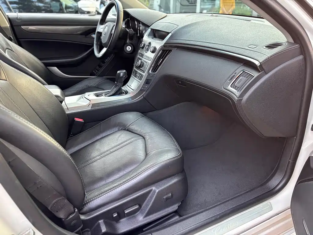 Cadillac CTS — миниатюра 12