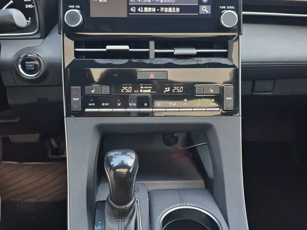 Toyota Avalon — миниатюра 23