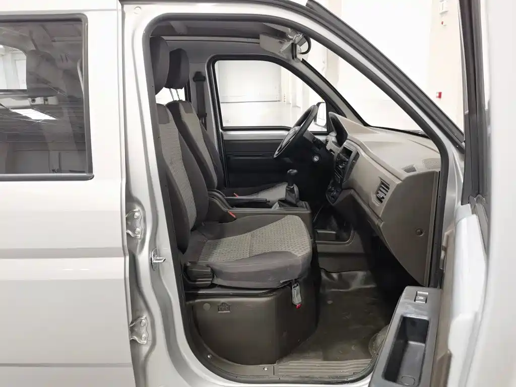 Wuling Rongguang New Truck — миниатюра 23