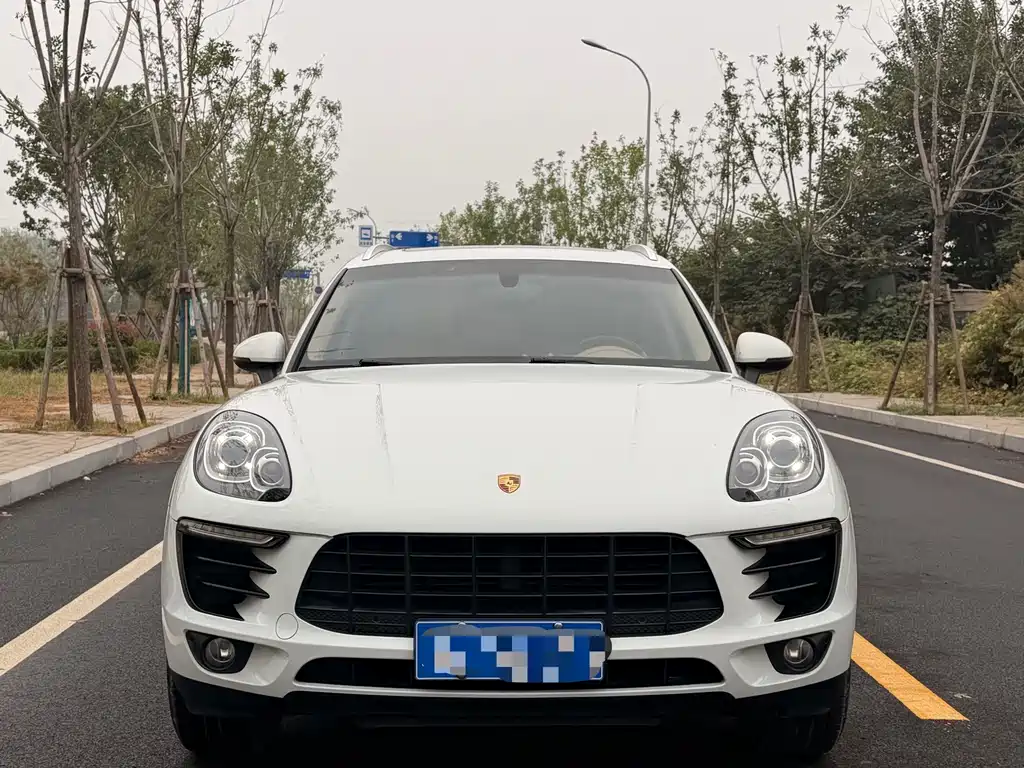 Porsche Macan — миниатюра 2