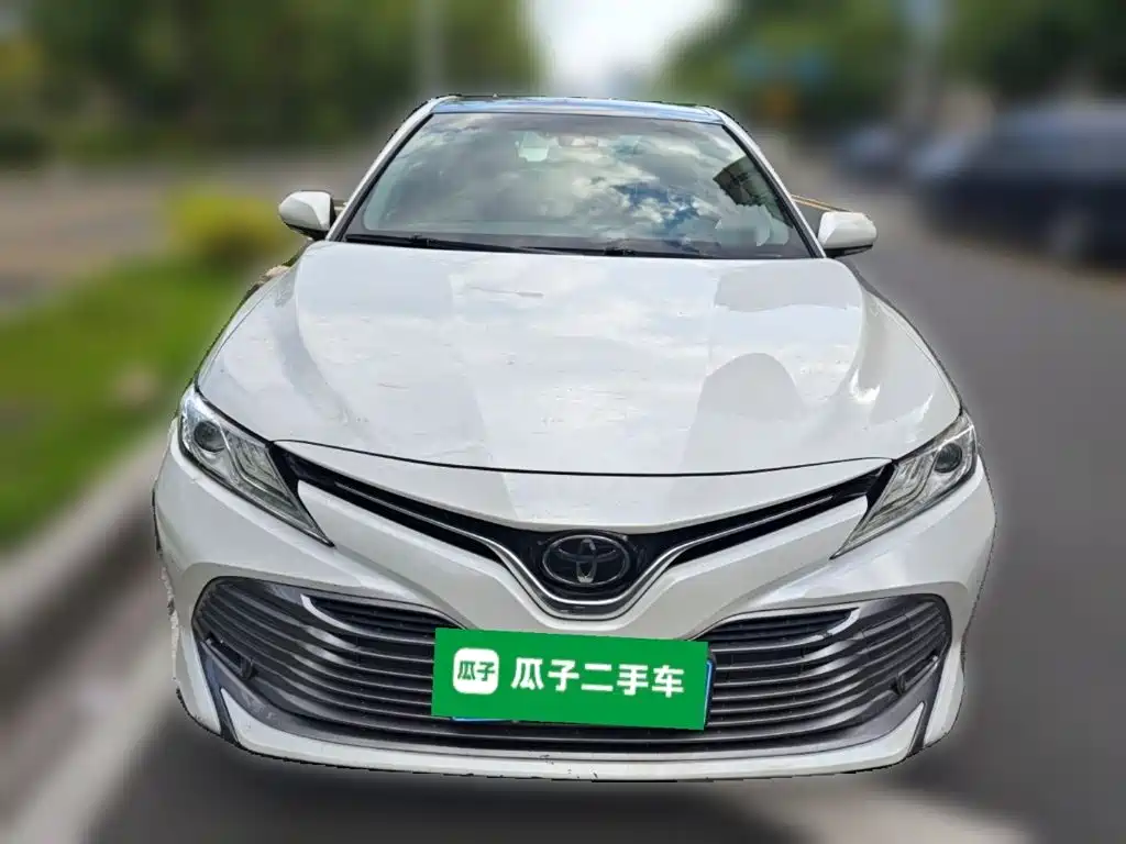 Toyota Camry — миниатюра 2