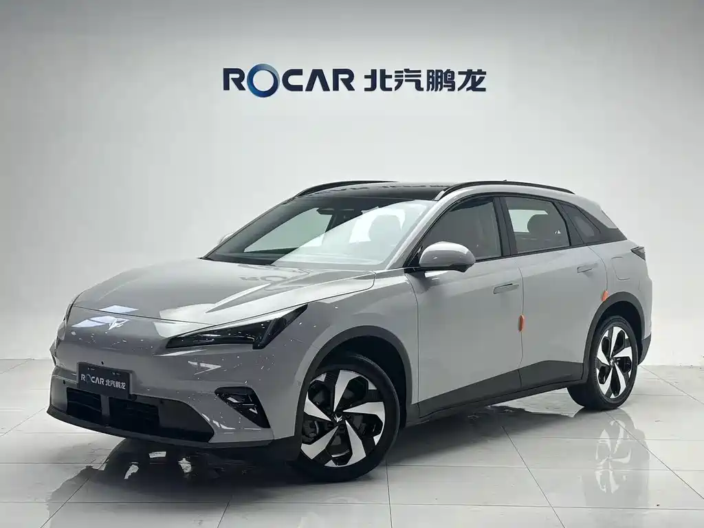 ARCFOX Alpha T5