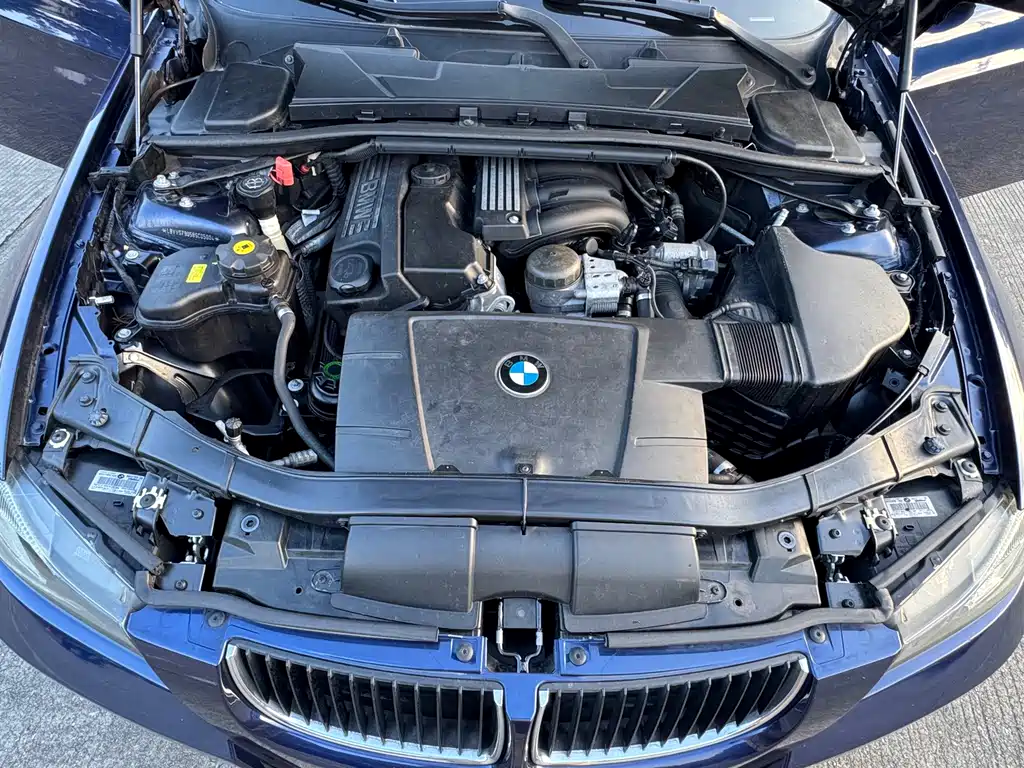 BMW 3 Series — миниатюра 14