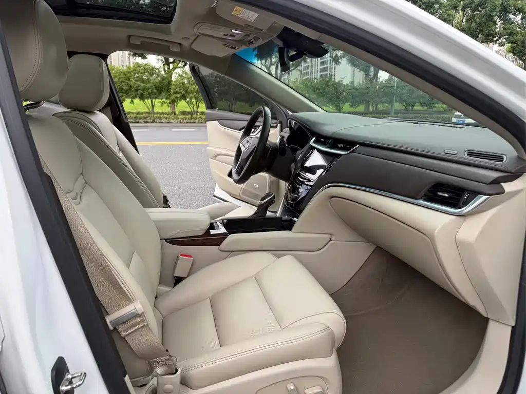Cadillac XTS — миниатюра 10