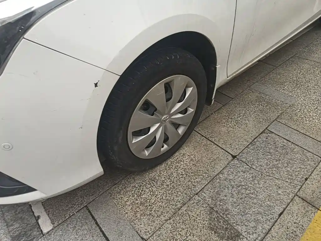 Toyota Yaris L — миниатюра 23