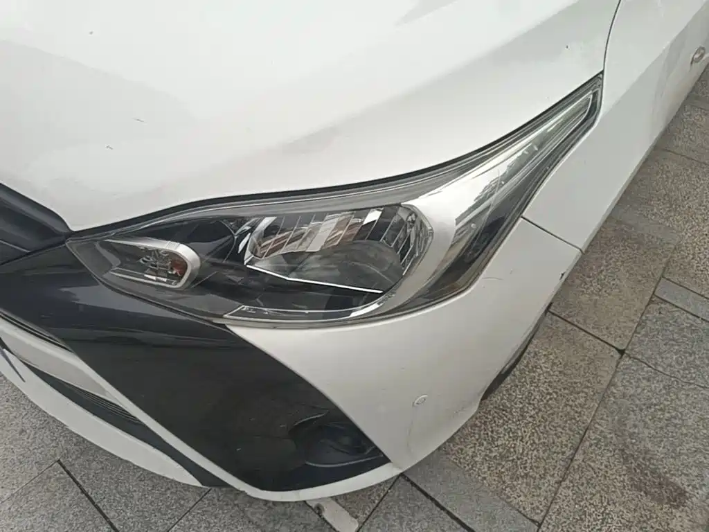 Toyota Yaris L — миниатюра 24