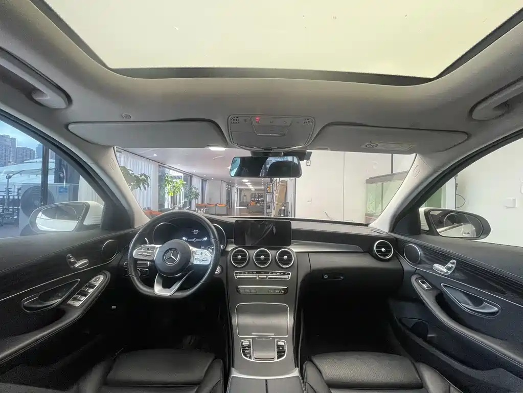 Mercedes-Benz C-Class — миниатюра 8