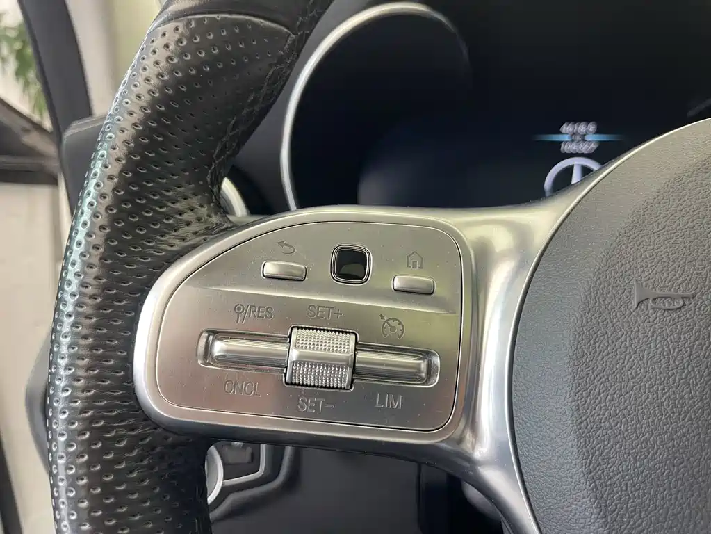 Mercedes-Benz C-Class — миниатюра 15