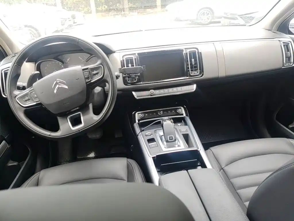 Citroen C6 — миниатюра 10