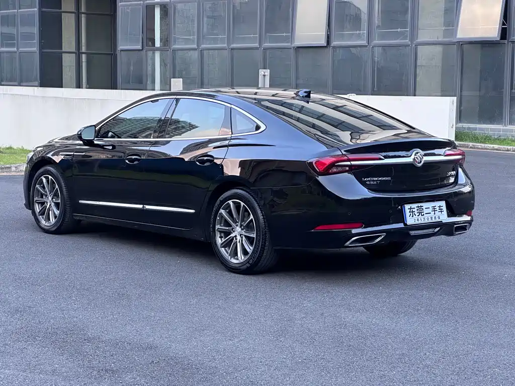 Buick LaCrosse — миниатюра 11