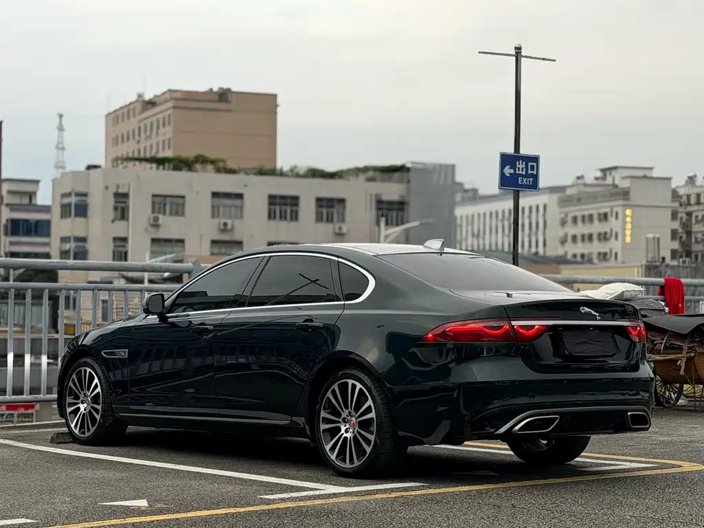 Jaguar XFL 2023 XFL 2.0T P250 Premium Luxury