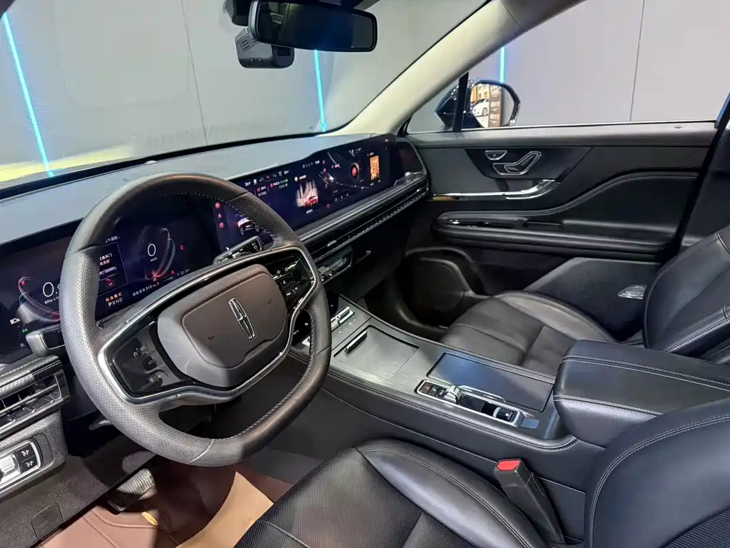 Lincoln Corsair — миниатюра 11
