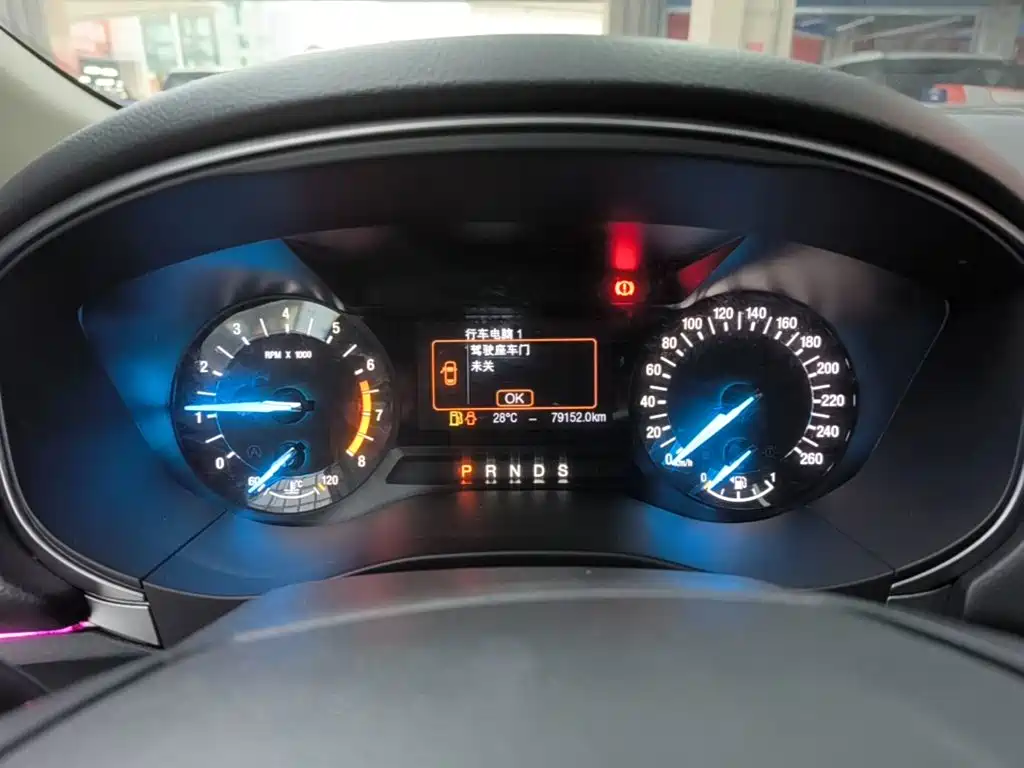 Ford Mondeo — миниатюра 12