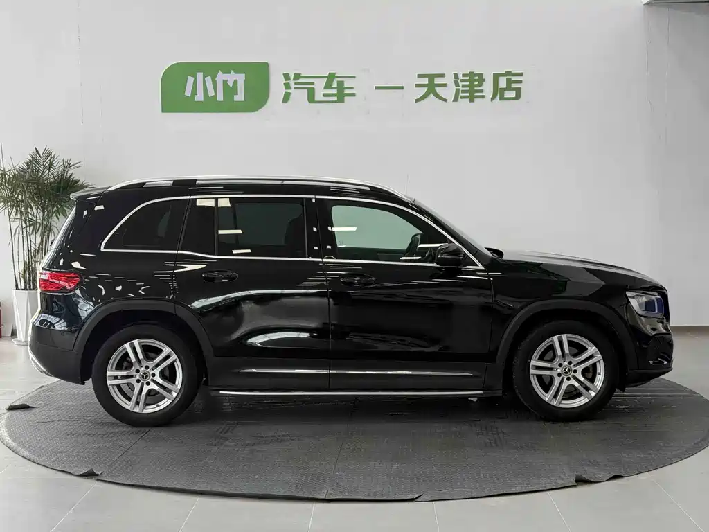 Mercedes-Benz GLB — миниатюра 6