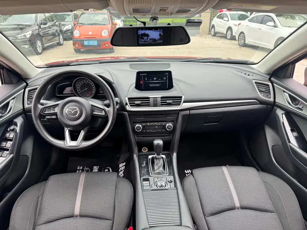 Mazda 3 Axela — миниатюра 10