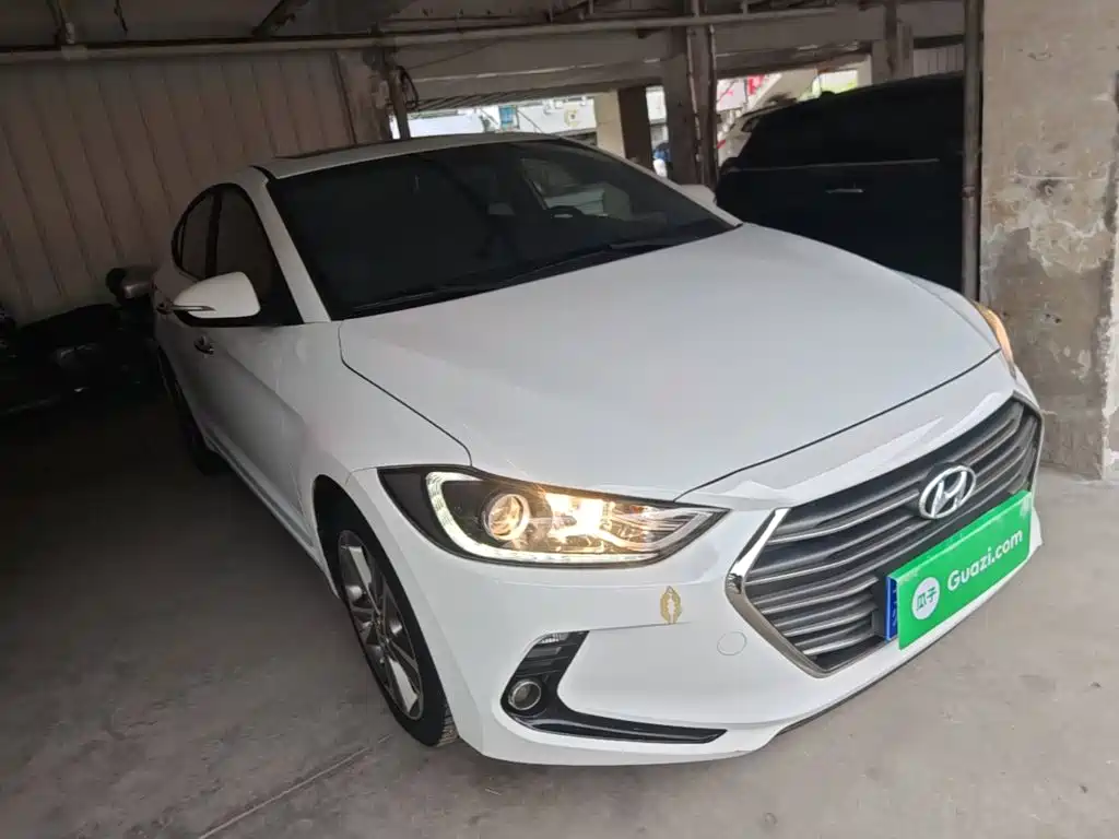 Hyundai Elantra — миниатюра 4