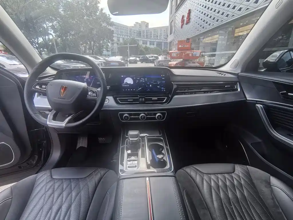 Hongqi Hongqi HS5 — миниатюра 10