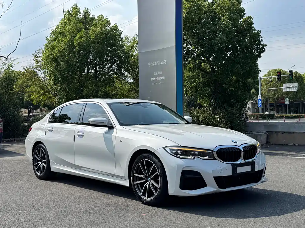 BMW 3 Series — миниатюра 3