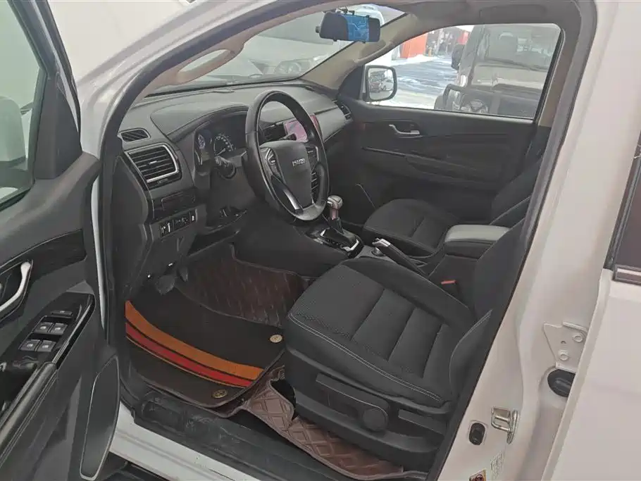 ISUZU MU X SHEPHERD RANGER