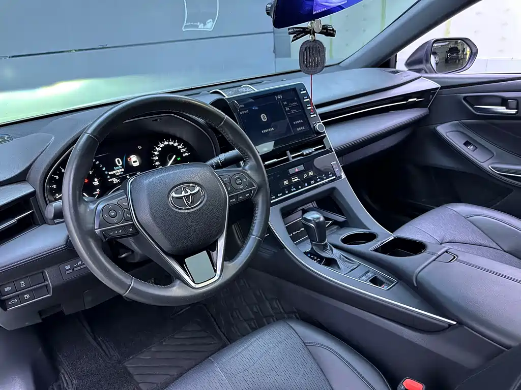 Toyota Avalon — миниатюра 10