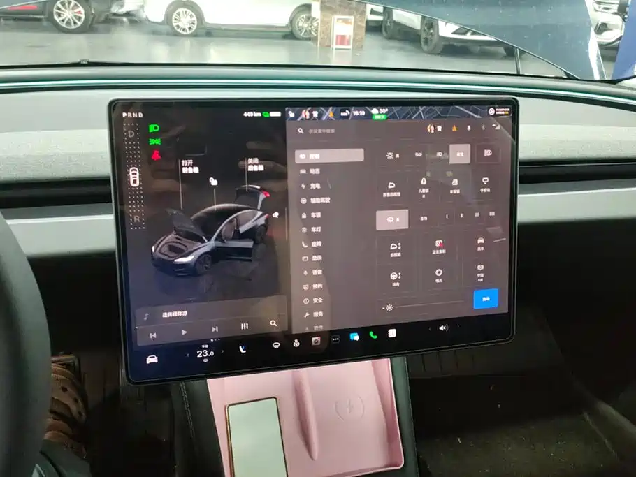 Tesla Model 3 — миниатюра 14