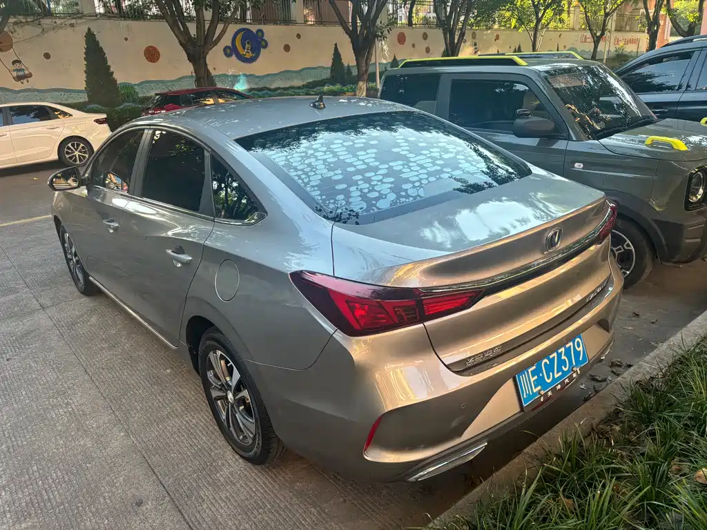 Changan Eado — миниатюра 9