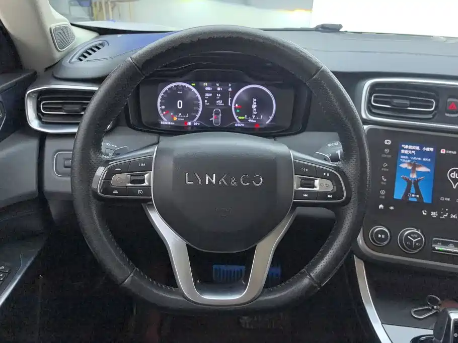 Lynk & Co 01 EM-P — миниатюра 15