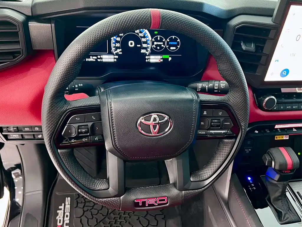 Toyota Sequoia — миниатюра 16