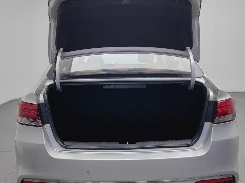 Kia K4 — миниатюра 16