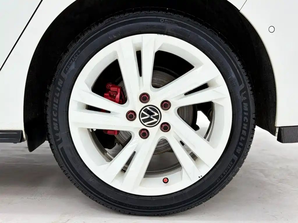 Volkswagen Golf — миниатюра 6
