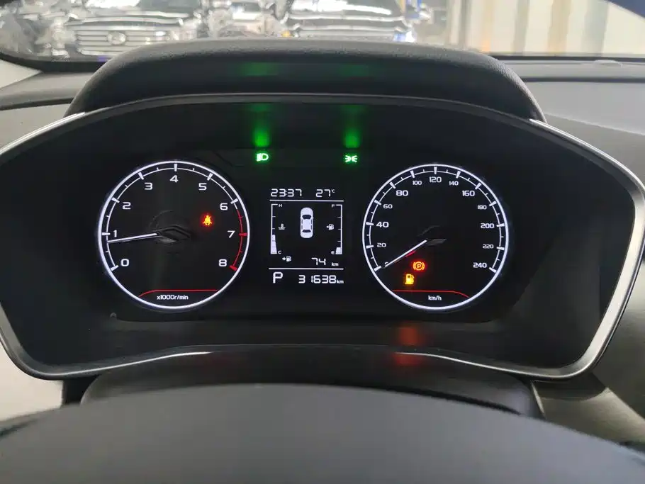 Geely Binyue — миниатюра 14