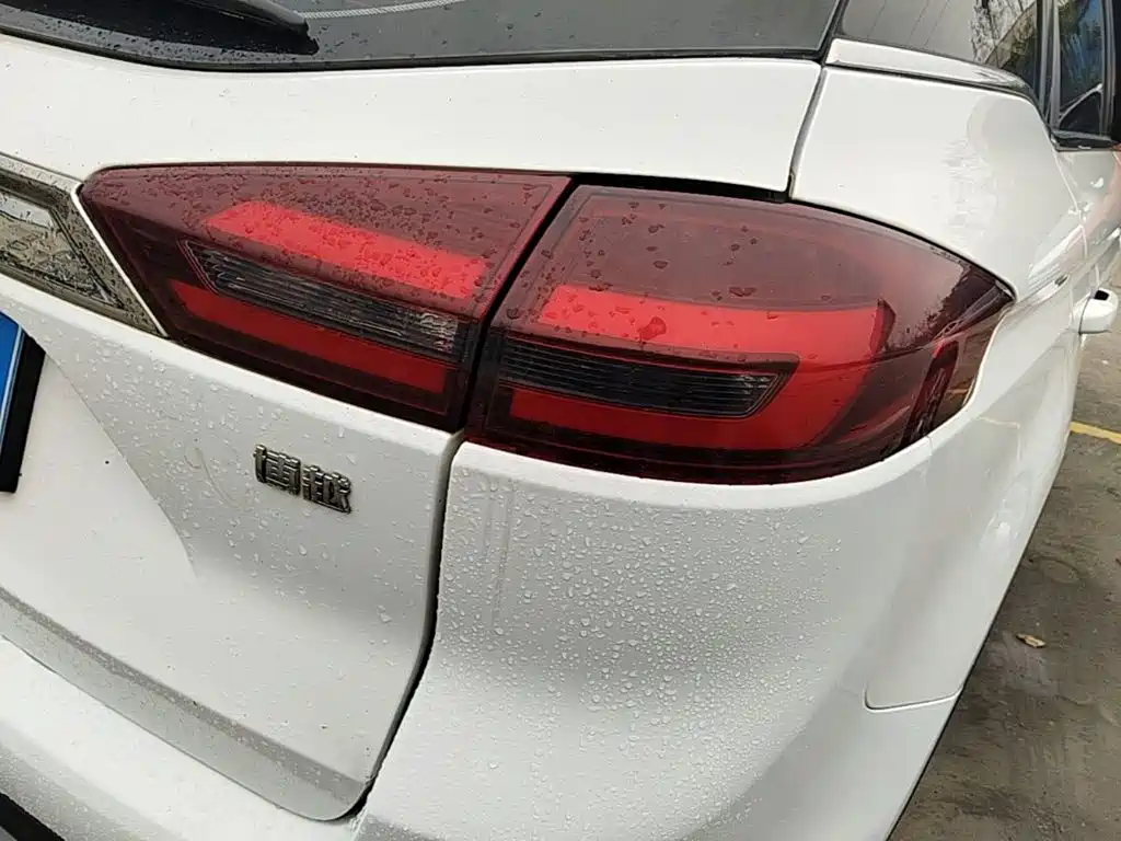 Geely Boyue — миниатюра 8