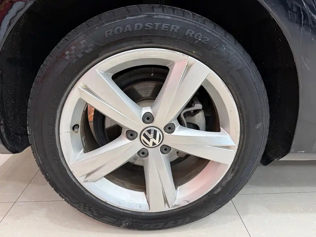 Volkswagen Passat — миниатюра 12