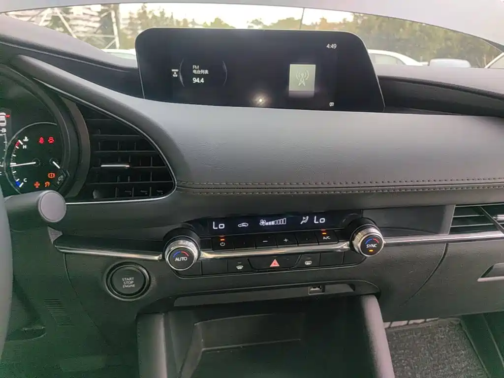 Mazda 3 Axela — миниатюра 13