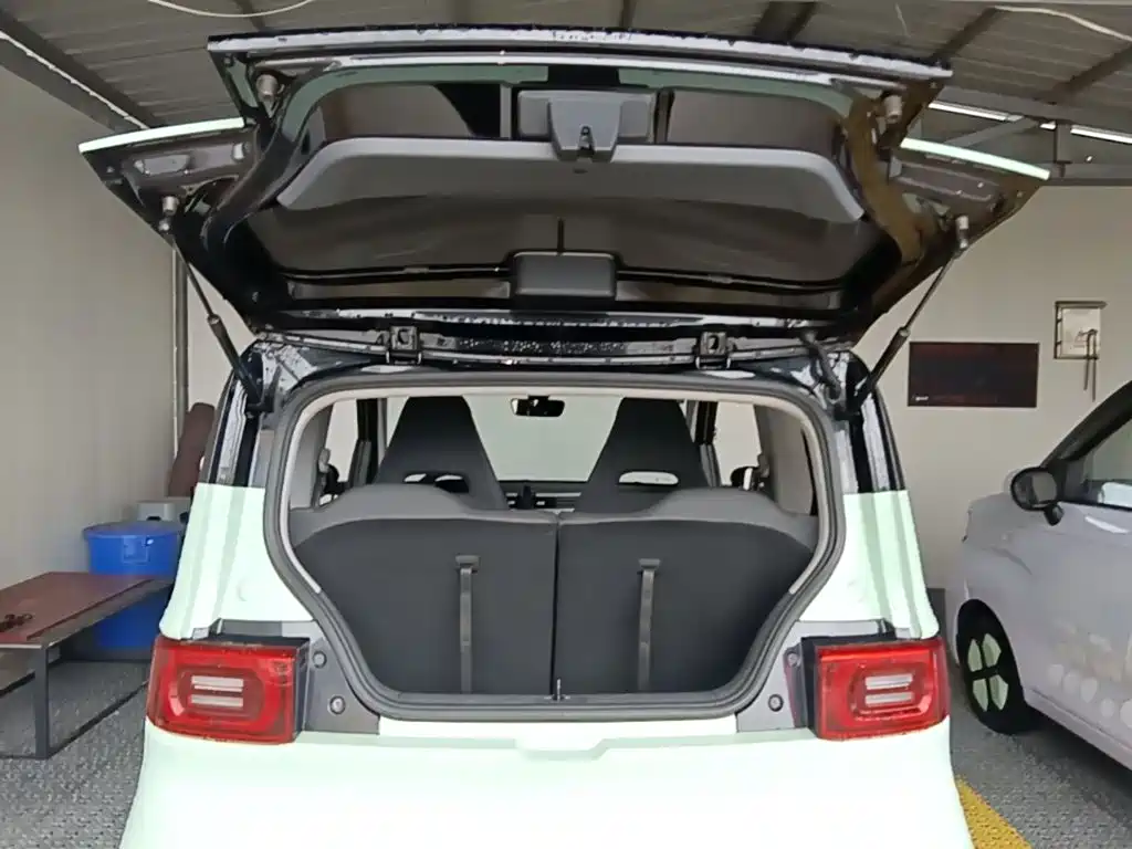 Wuling MINIEV — миниатюра 19