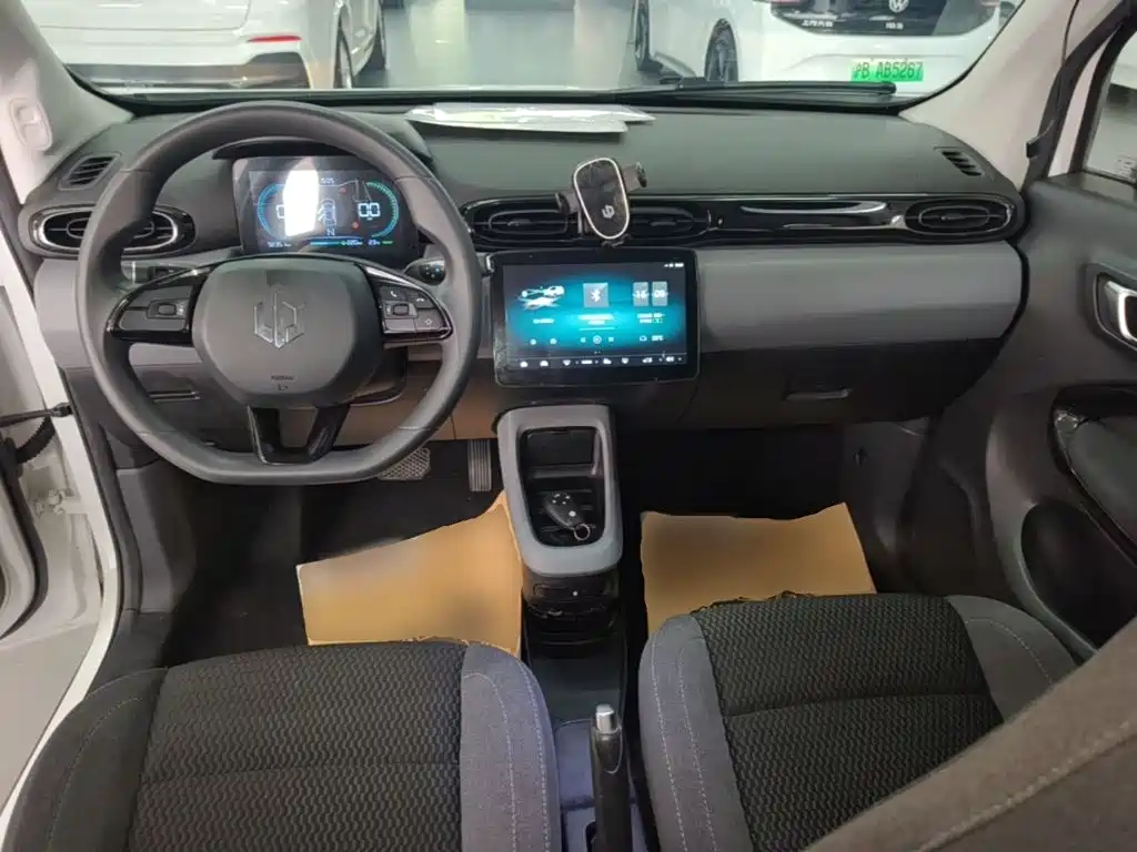 Leapmotor Leapmotor T03 — миниатюра 10