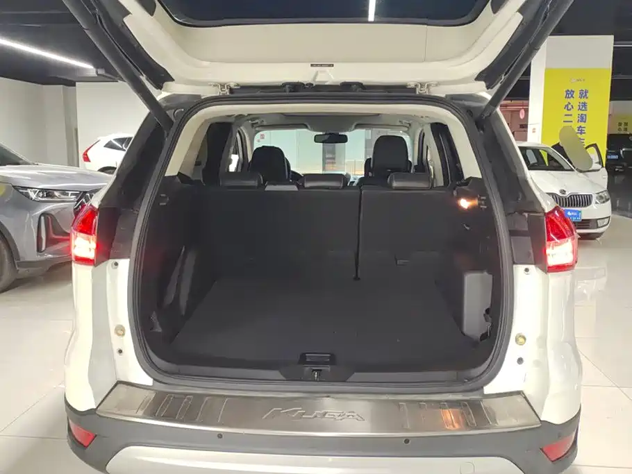 Ford Kuga — миниатюра 4