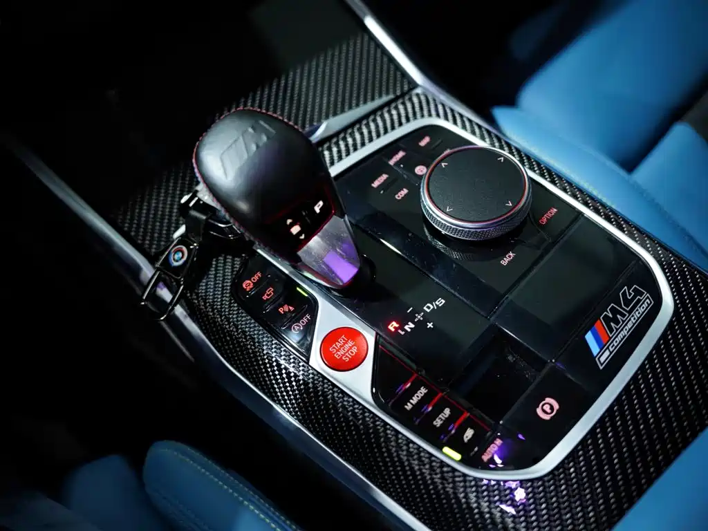 BMW M4 — миниатюра 51