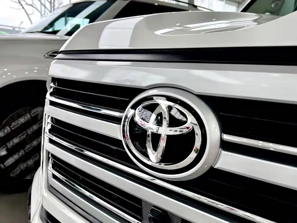 Toyota Land Cruiser 2026 4.0L AT
