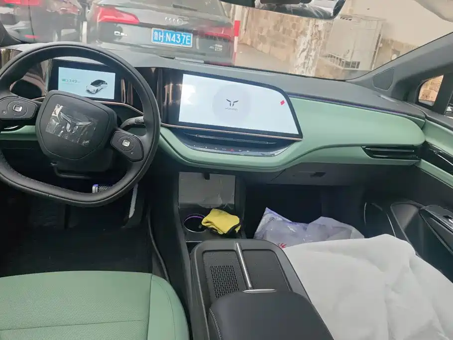 Hongqi Hongqi EH7 — миниатюра 12