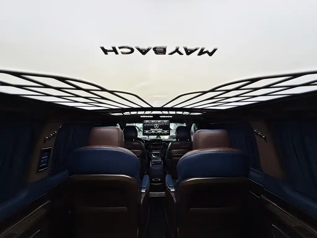 Mercedes-Benz V-Class — миниатюра 13