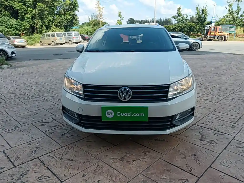 Volkswagen Santana — миниатюра 3