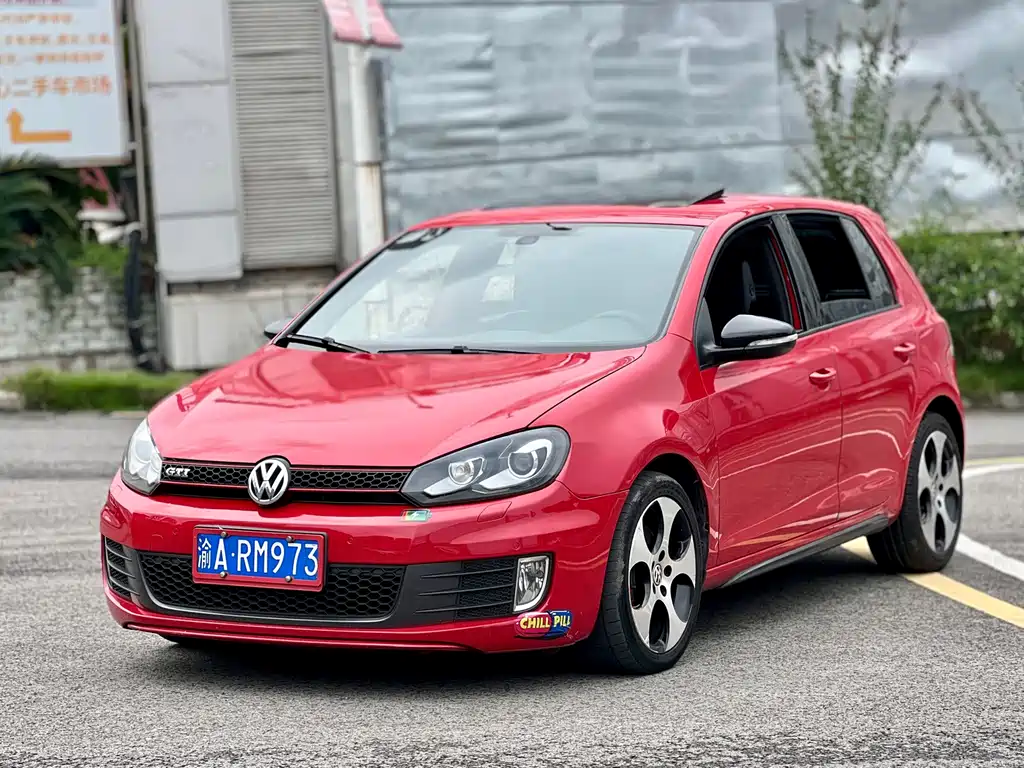 Volkswagen Golf GTI