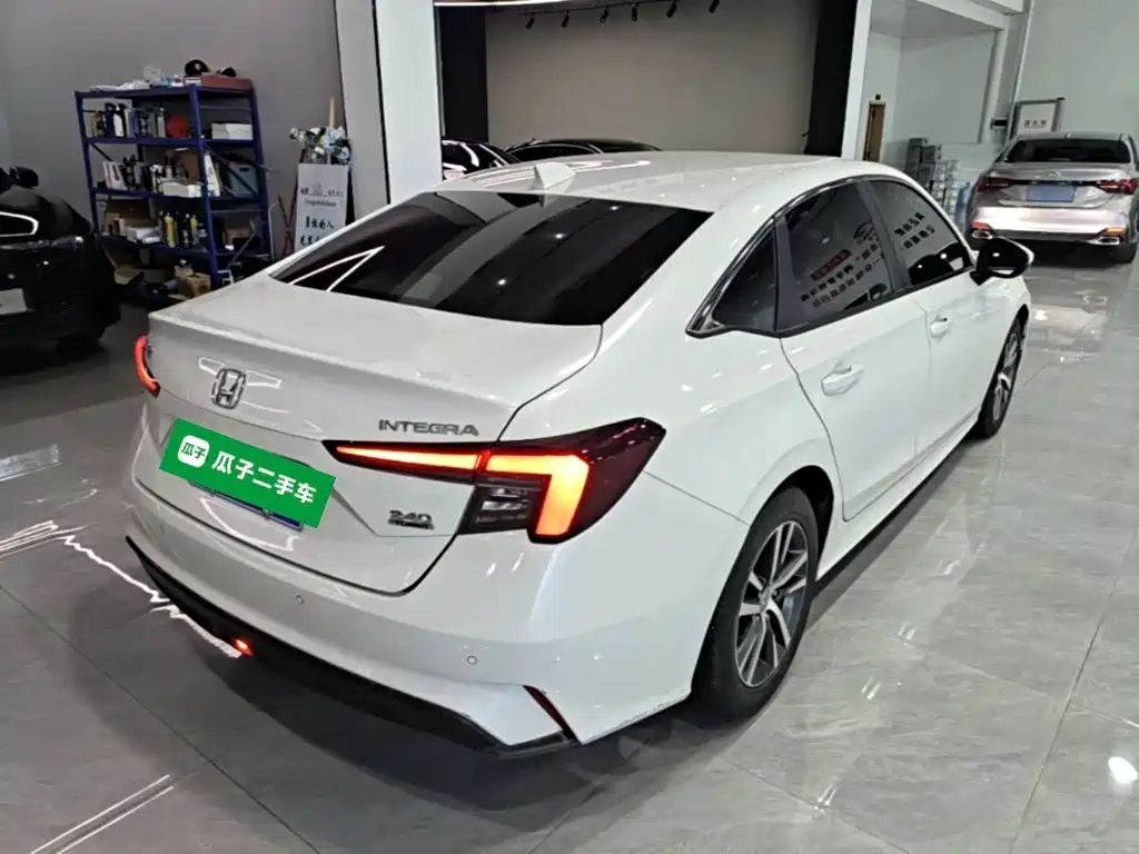 Honda Integra — миниатюра 7