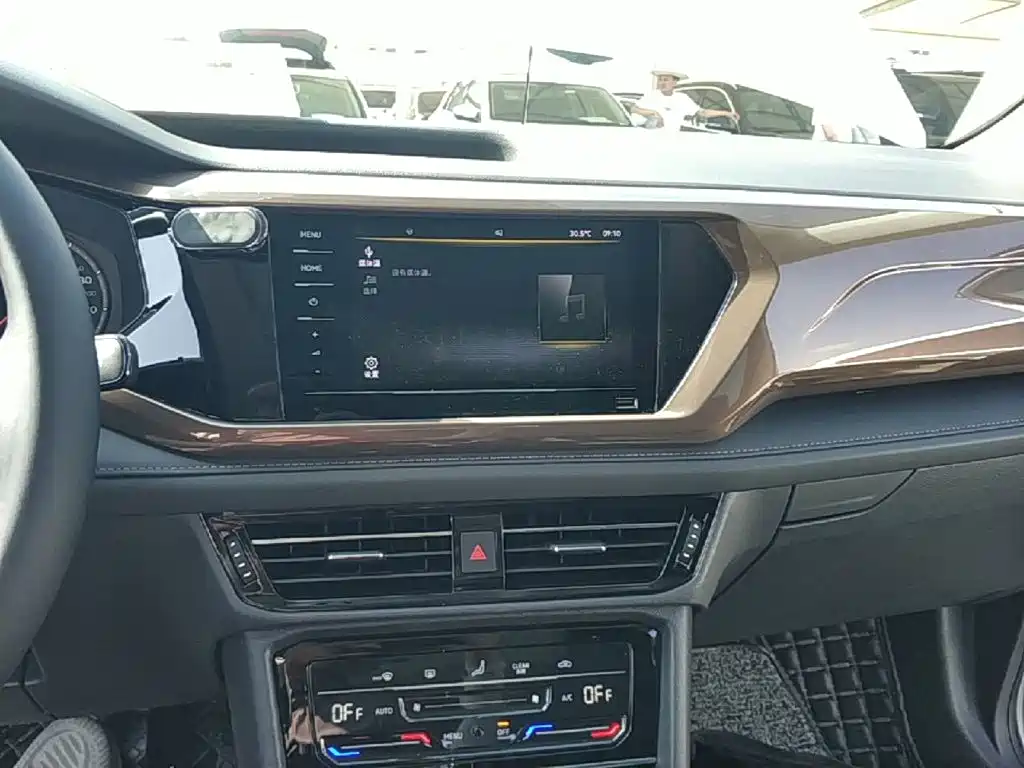 Volkswagen Tharu — миниатюра 13